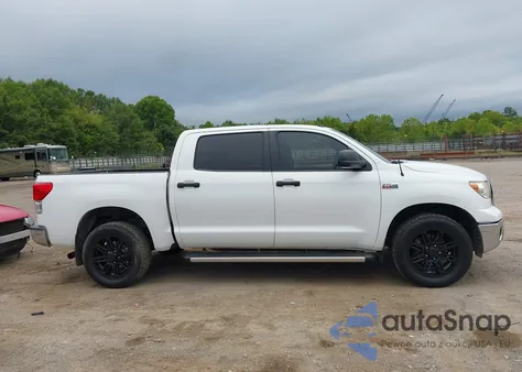 2012 Toyota Tundra Grade 5.7L V8 из США, поврежденный, VIN 5TFDW5F10CX261167